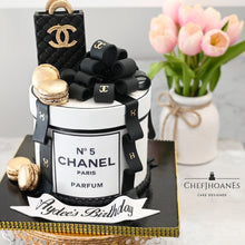 Load image into Gallery viewer, Chanel B&amp;W cake. Feed 15 people.
