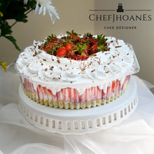 Load image into Gallery viewer, Strawberry Tres leches cake
