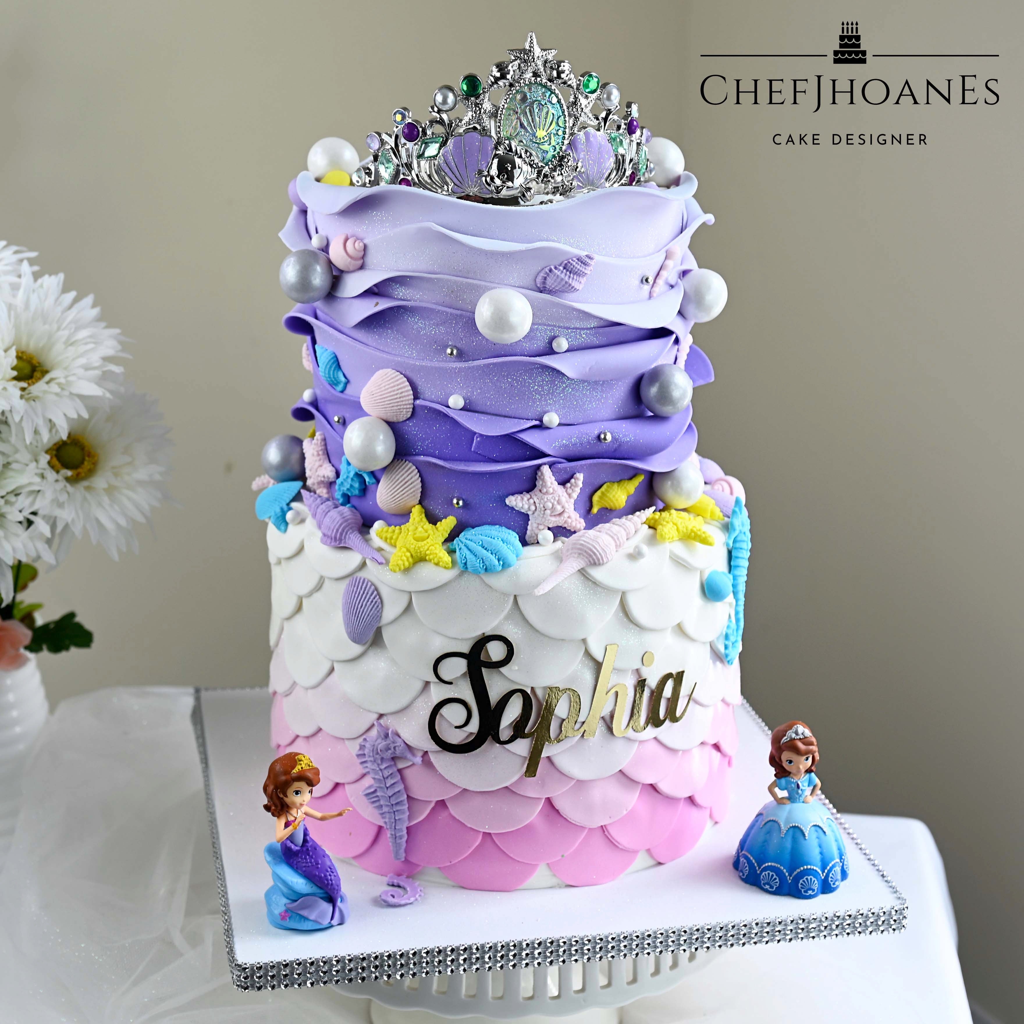 2-tier Princess Sofia cake with chantilly cream | TikTok