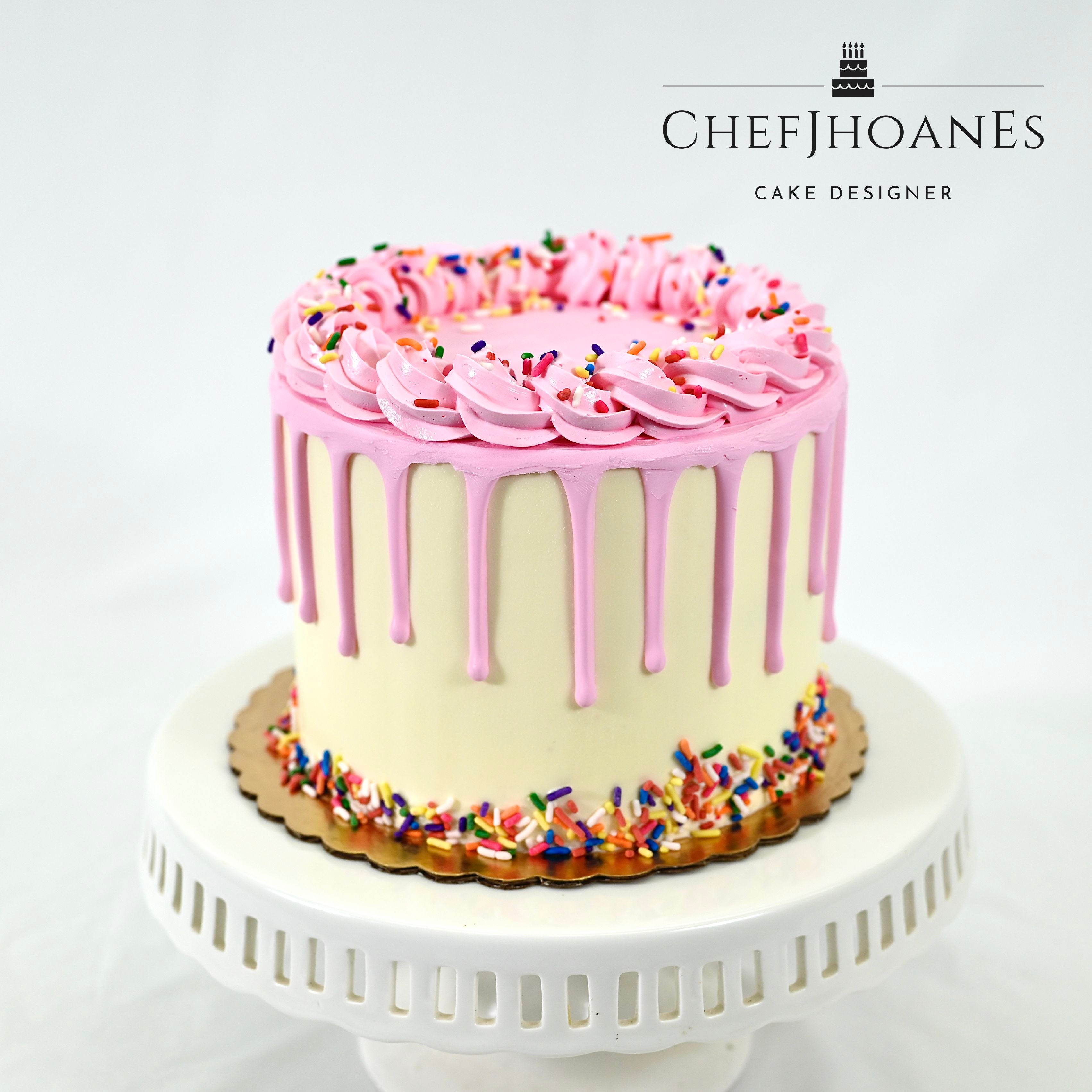 Hot pink are my wedding colors, how would my wedding cake look as light pink ?