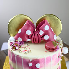 Load image into Gallery viewer, Minnie Mouse cake. Feed 20 people.
